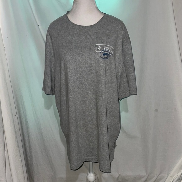 gray island life IZOD Saltwater graphic tshirt size xl - Picture 1 of 4